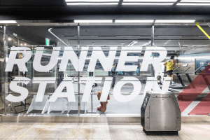 Runner Station at Yeouinaru Station (여의나루역 러너스테이션)
