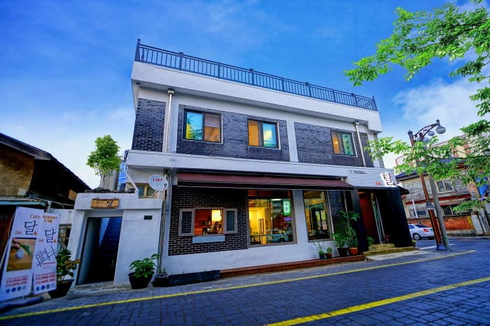 Dal [Korea Quality] / 달 [한국관광 품질인증]