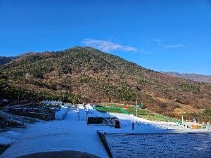 자수정동굴나라썰매장