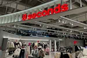 8Seconds I'PARK Mall Gocheok Branch [Tax Refund Shop](에잇세컨즈 아이파크몰 고척점)